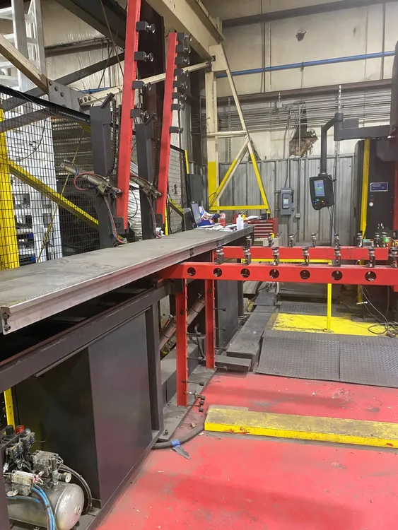 Amada HDS2204NTW CNC Hydraulic Press Brake (2012)